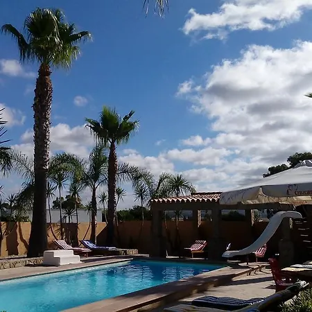 Kır Evi El Chaparro Junto A La Venta El Loro