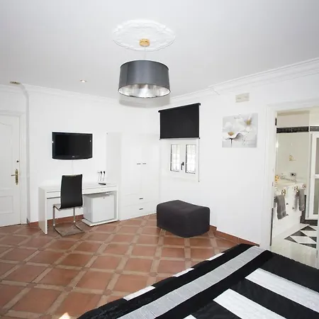 Kır Evi El Chaparro Junto A La Venta El Loro *